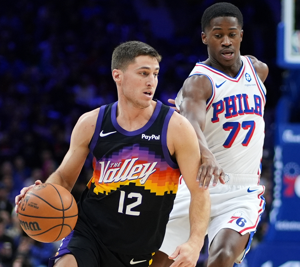 世界杯直播平台-太阳反超湖人升西部第六！布克27+4引6人上双 马克西25中7狂打铁