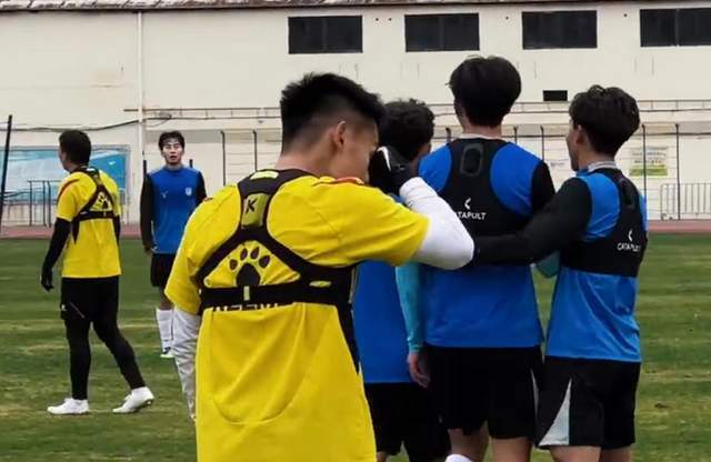 世界杯客户端下载安装-连沪虽好 大连不卖马里奥 申花不租土炮！跟海港成交 B队1-1宁波