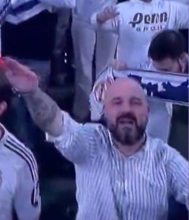 世界杯app下载-反种族主义标语下行纳粹礼 皇马球迷遭皇马驱逐